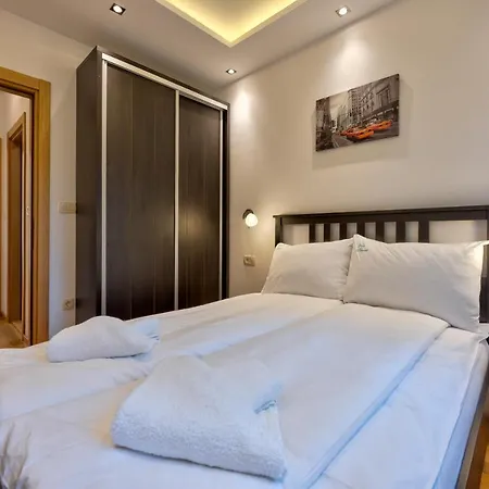 Balkan Hill Apartment