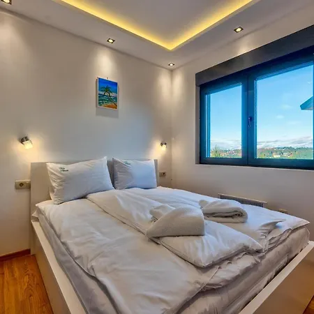 Balkan Hill Apartment